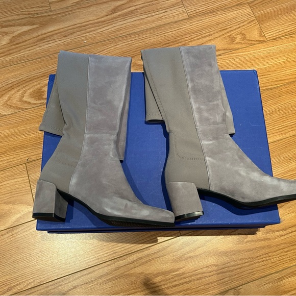 Size 35.5 Stuart Weitzman Boots - Picture 1 of 4